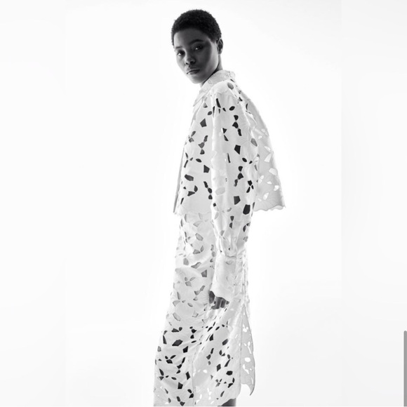 NWT H&M Limited Edition Midi White Eyelet Embroidery Satin Skirt size 14 - Picture 2 of 4